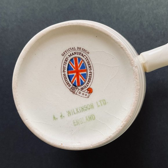 VINTAGE & Rare "Queen Elizabeth II" Coronation Mug June 2, 1953 - Picture 3 of 6